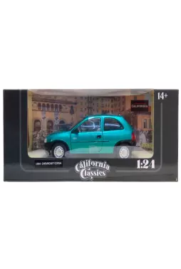 Miniatura - Chevrolet Corsa Verde 1994 - Escala 1/24 - California Classics (California Toys)