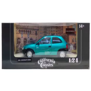 Miniatura - Chevrolet Corsa Verde 1994 - Escala 1/24 - California Classics (California Toys)